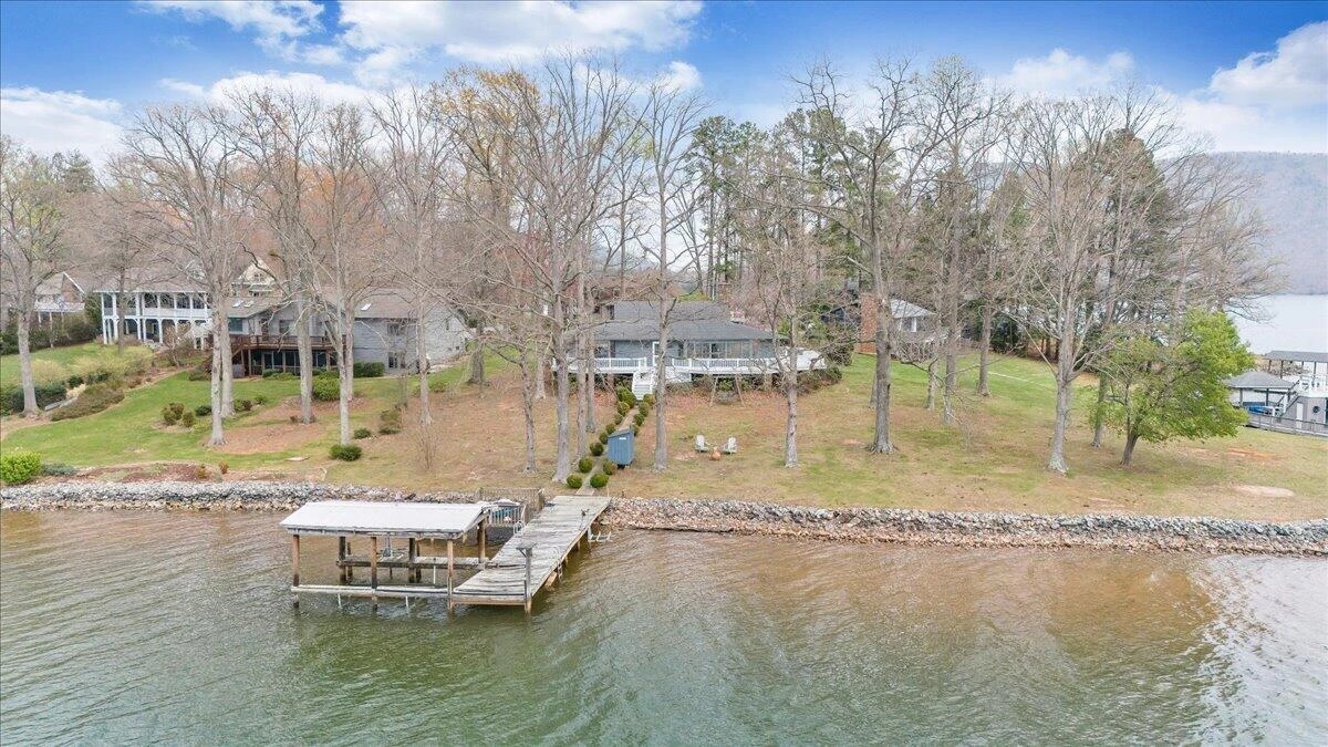 223 Lee DR - Photo 76