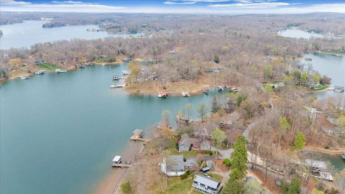 223 Lee DR - Photo 86
