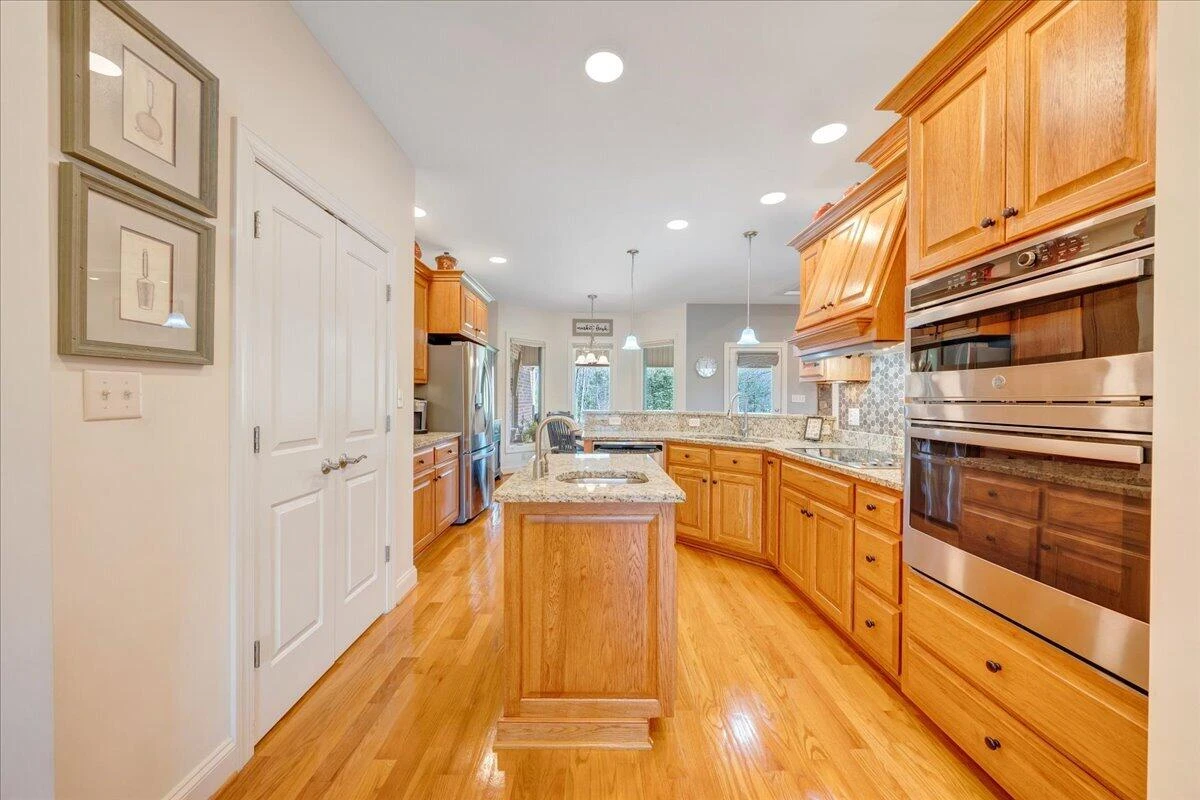 1885 Patrick LN - Photo 24
