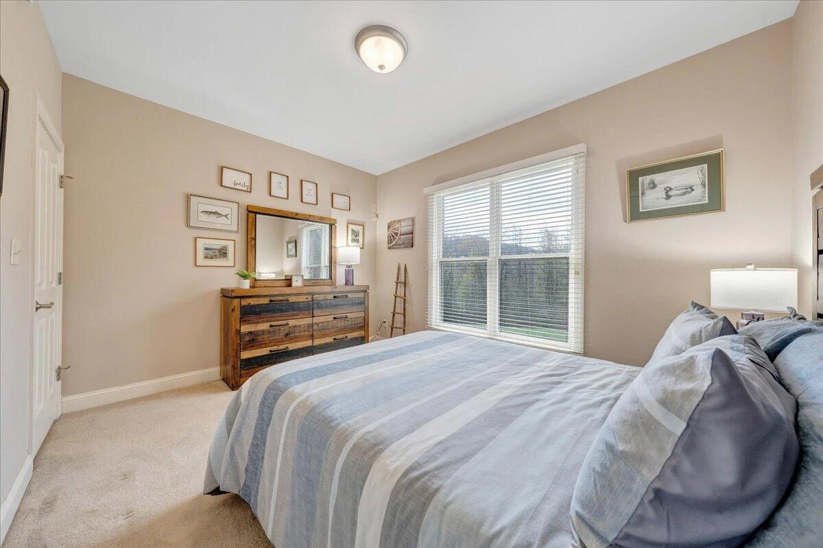 1885 Patrick LN - Photo 38