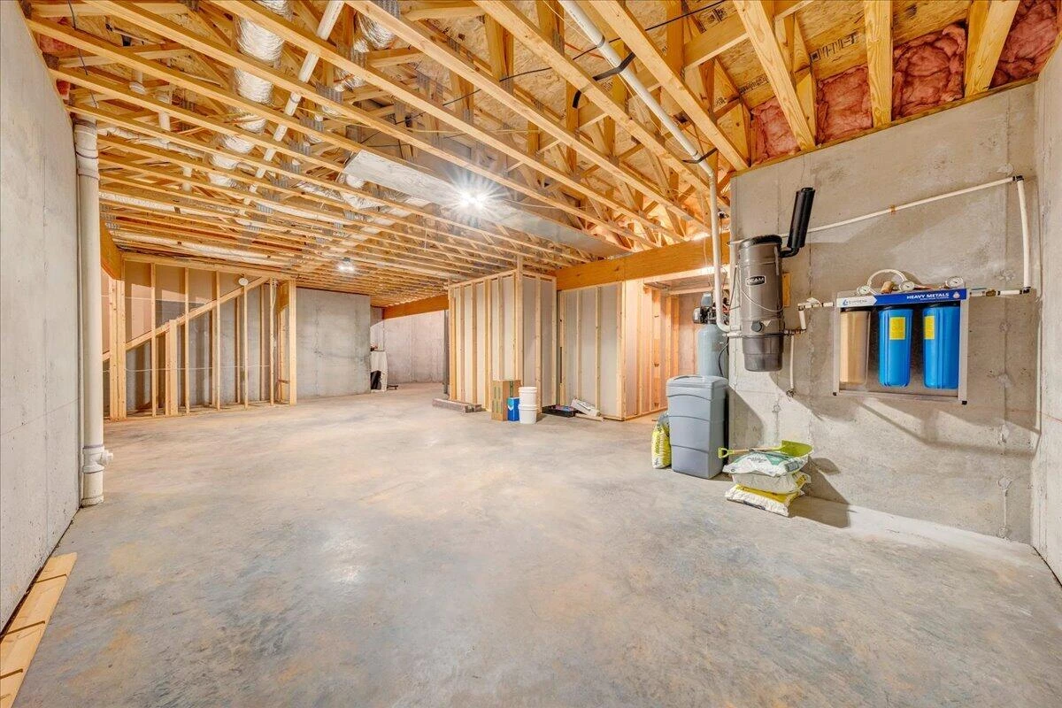 1885 Patrick LN - Photo 44