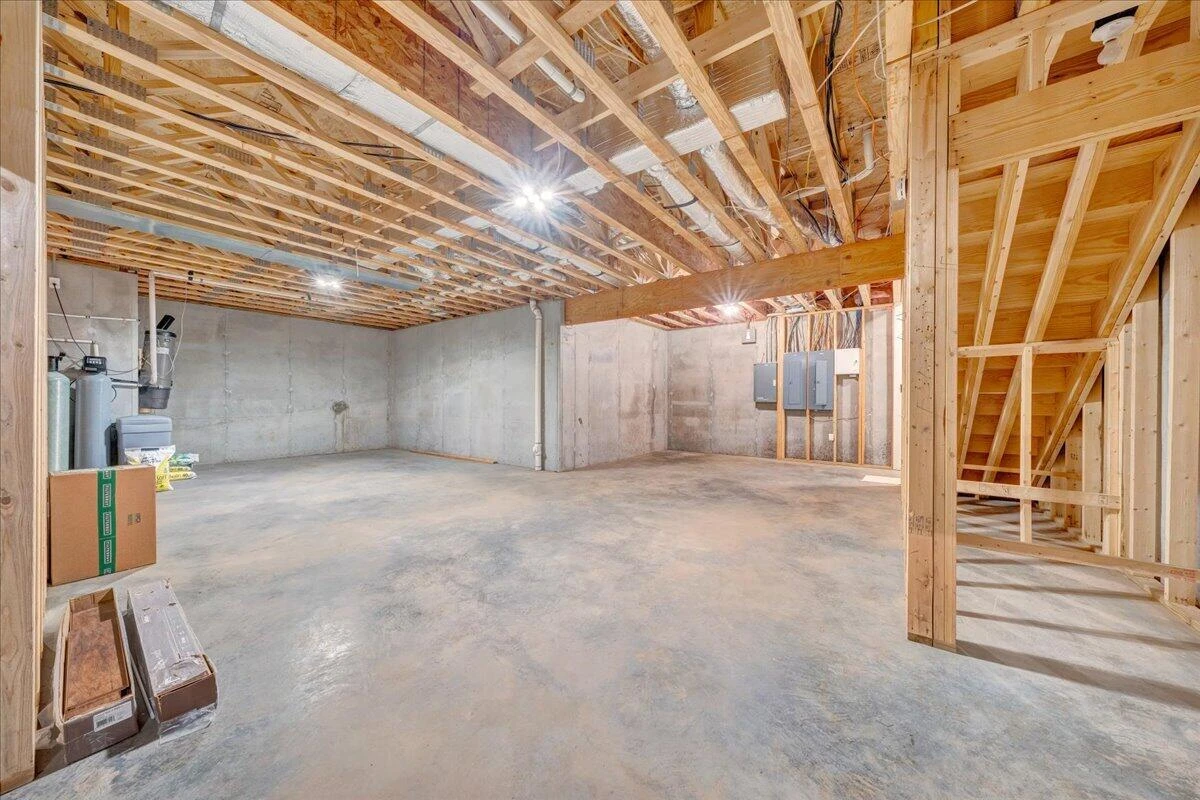 1885 Patrick LN - Photo 45