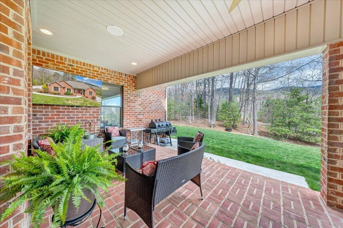 1885 Patrick LN - Photo 56