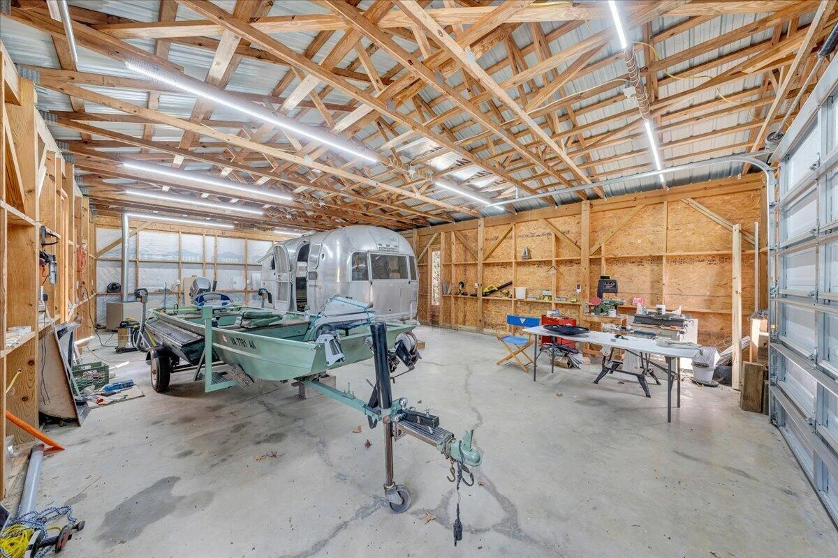 1885 Patrick LN - Photo 65