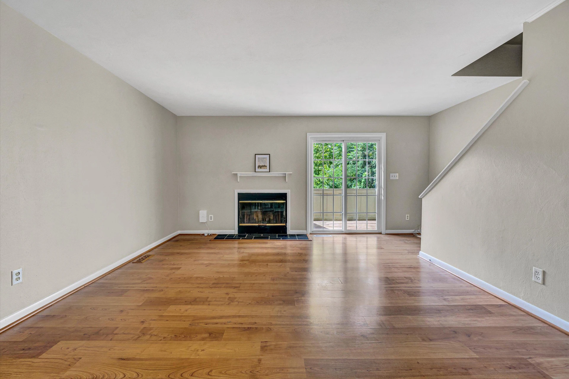 7311 Maple CT - Photo 14