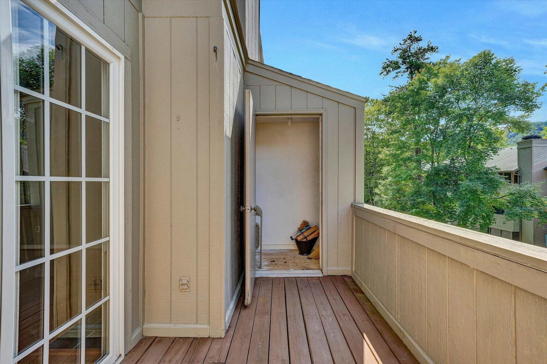 7311 Maple CT - Photo 18