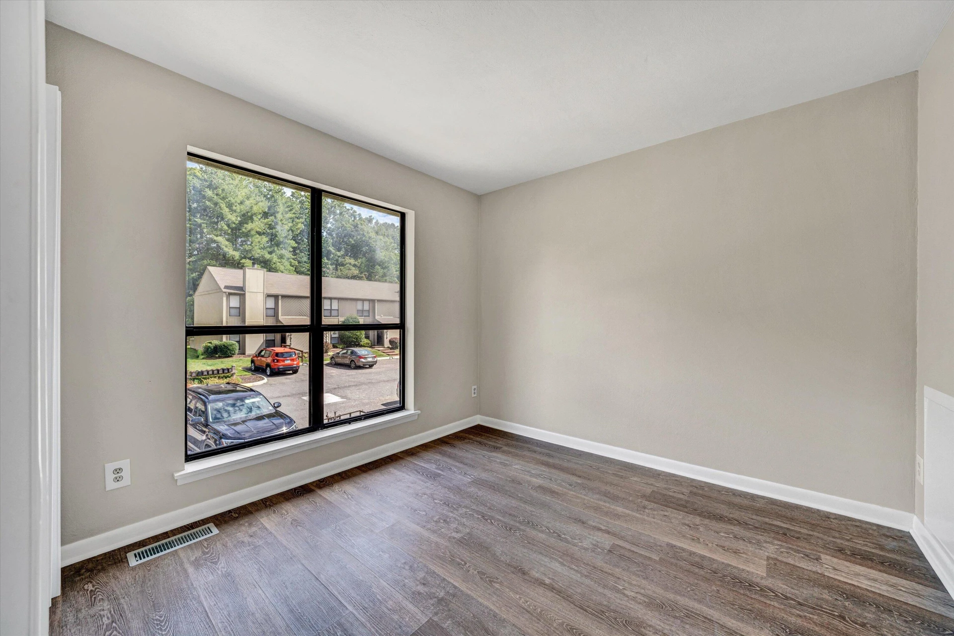 7311 Maple CT - Photo 21