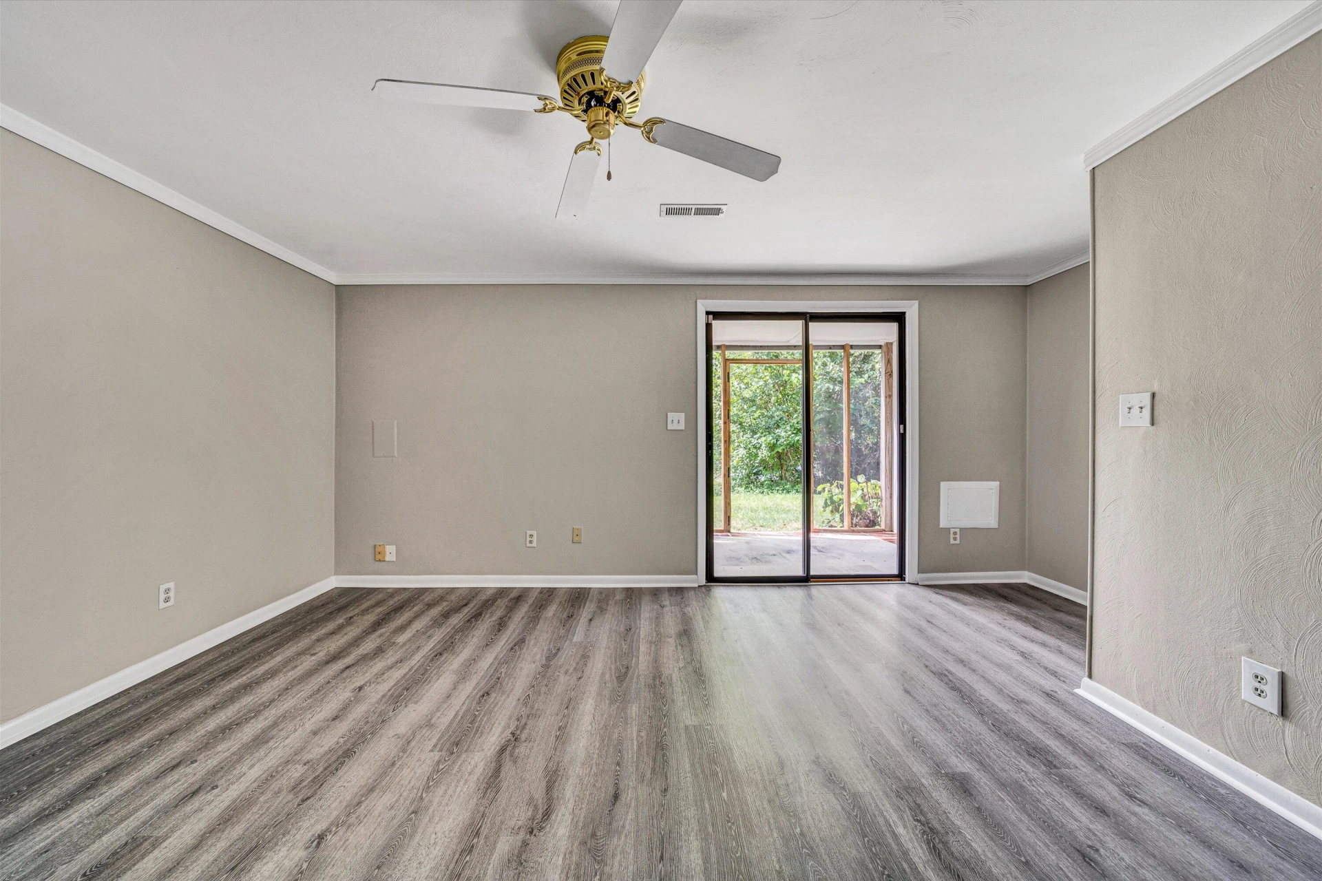 7311 Maple CT - Photo 28
