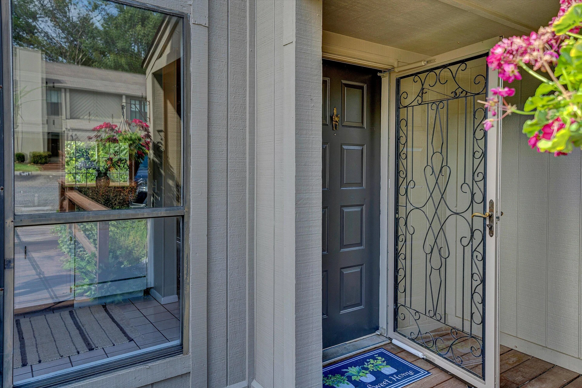 7311 Maple CT - Photo 3
