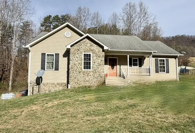 6267 Dillons Mill RD