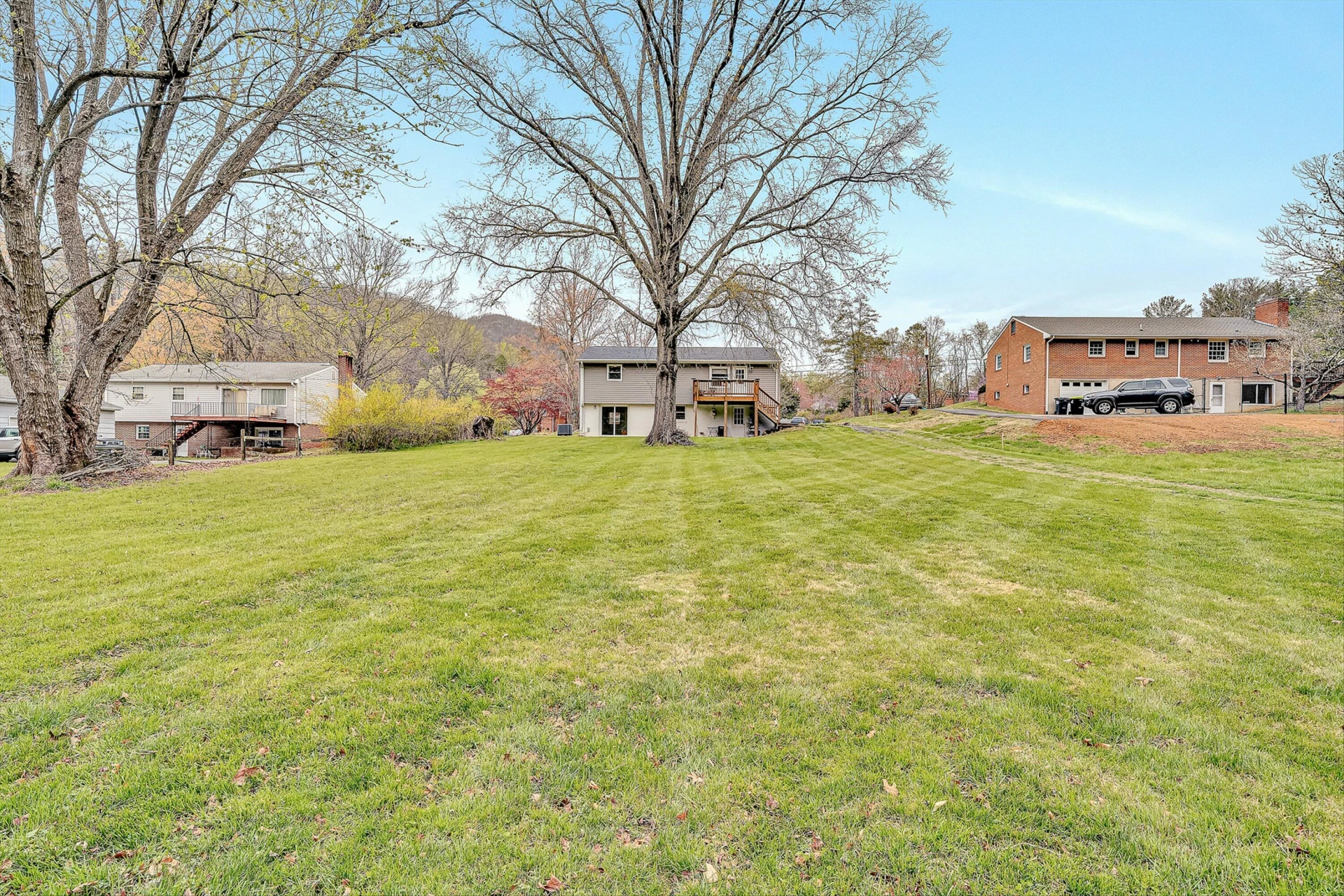 433 Dawnridge LN - Photo 31