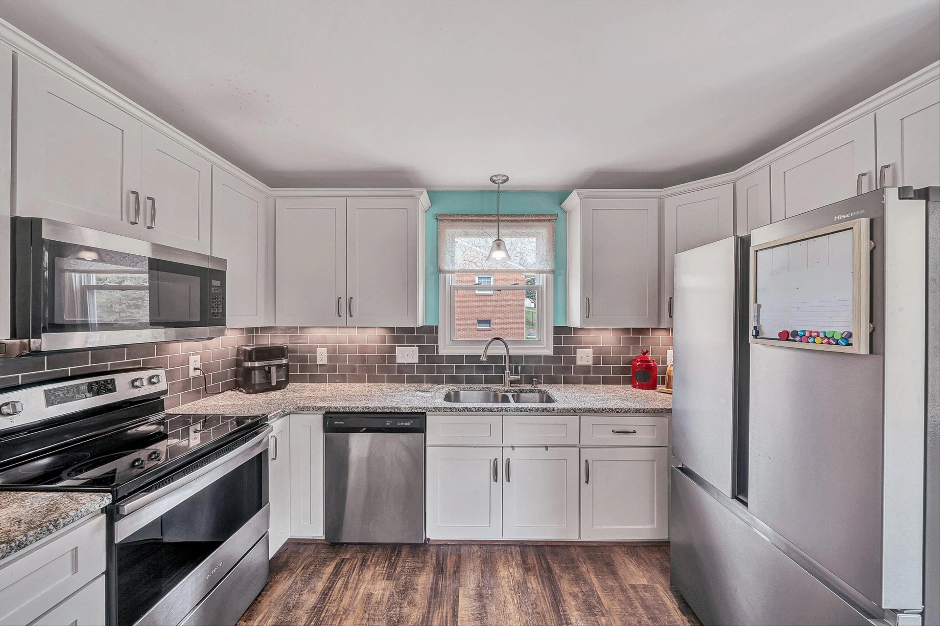 433 Dawnridge LN - Photo 9