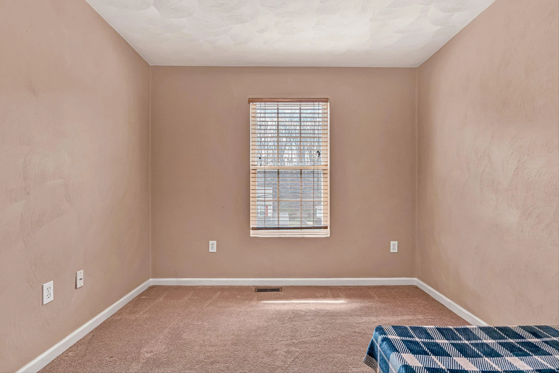 4219 Daugherty RD - Photo 12