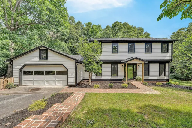 2825 Fairway Forest DR