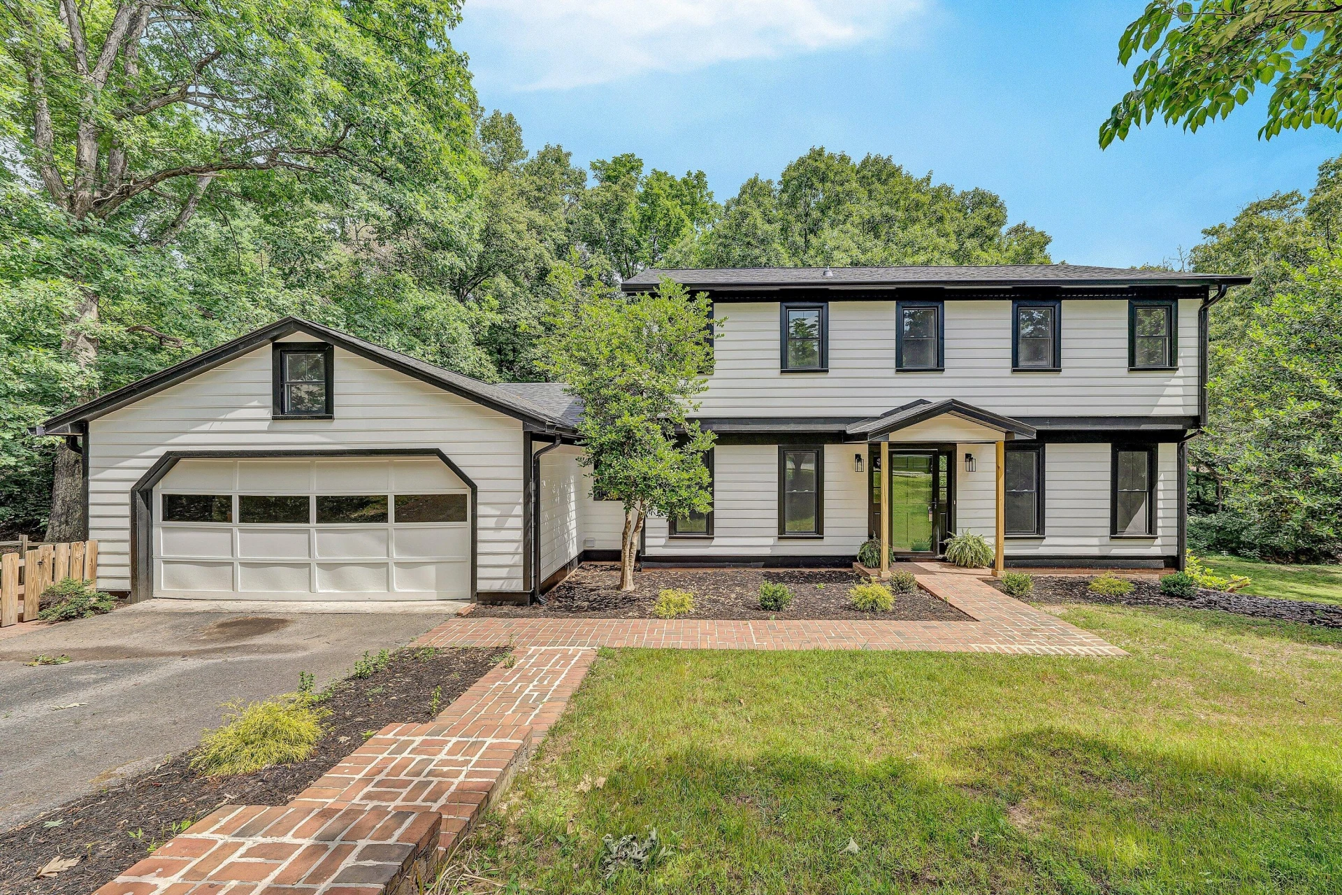 2825 Fairway Forest DR