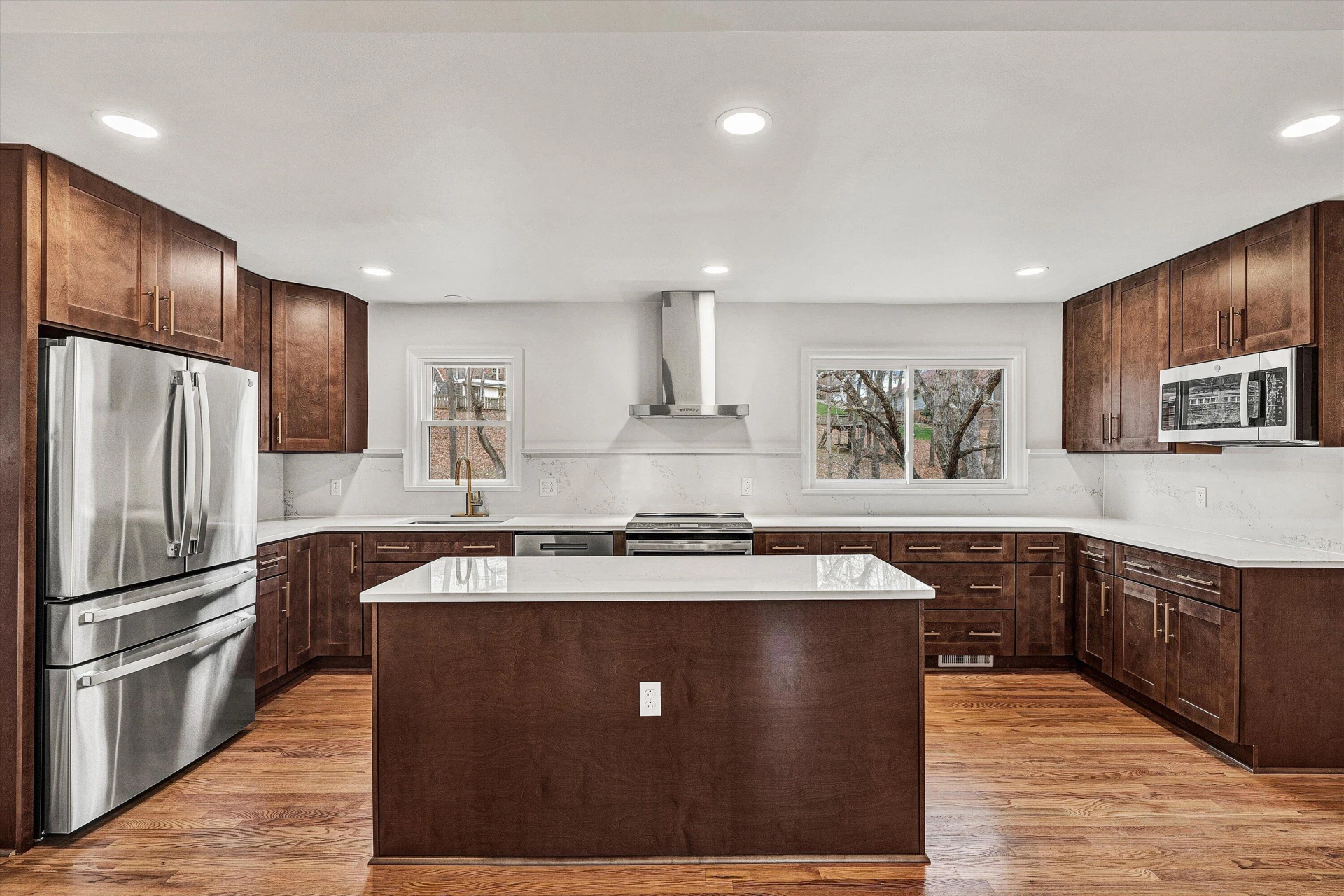 2825 Fairway Forest DR - Photo 11