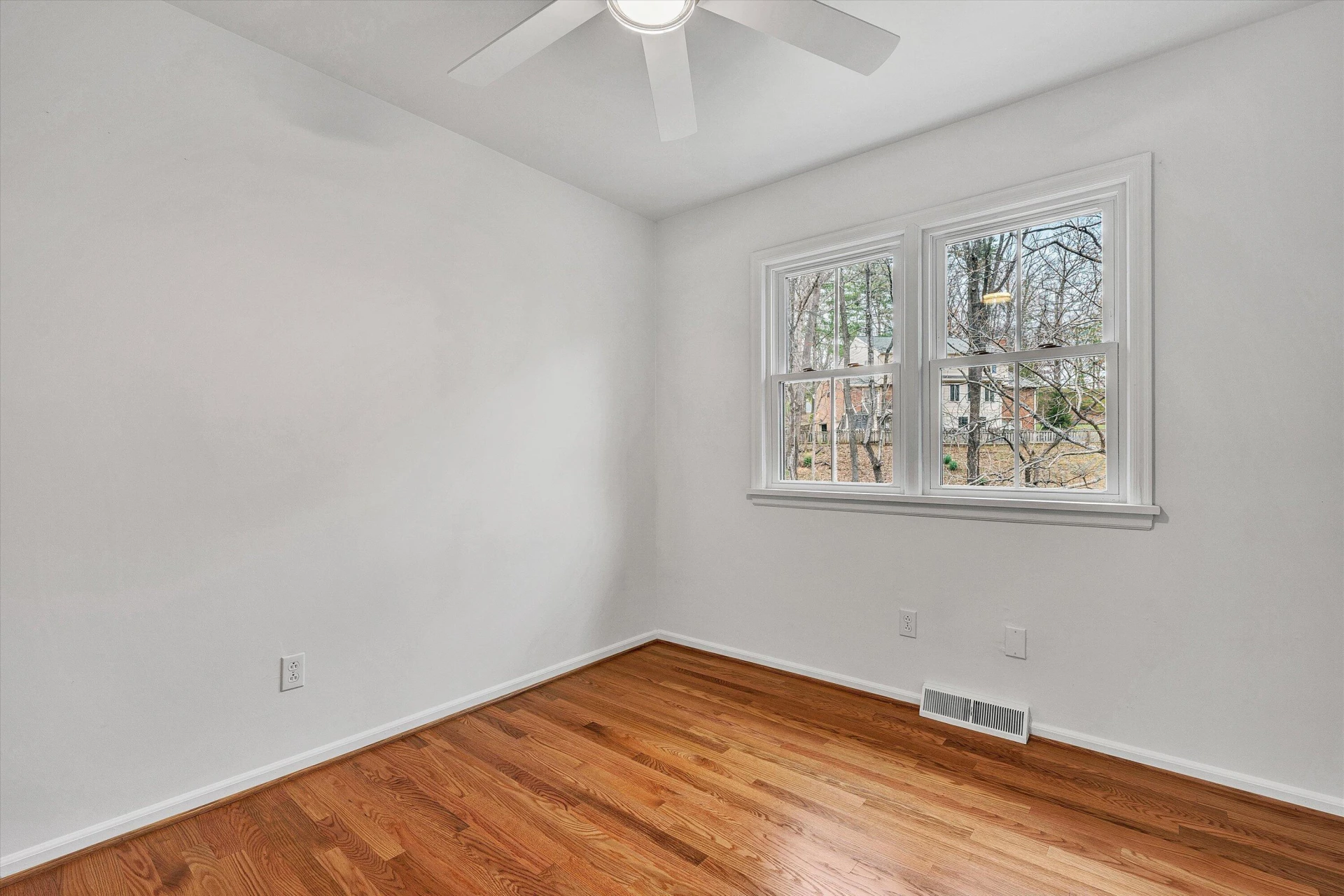 2825 Fairway Forest DR - Photo 21