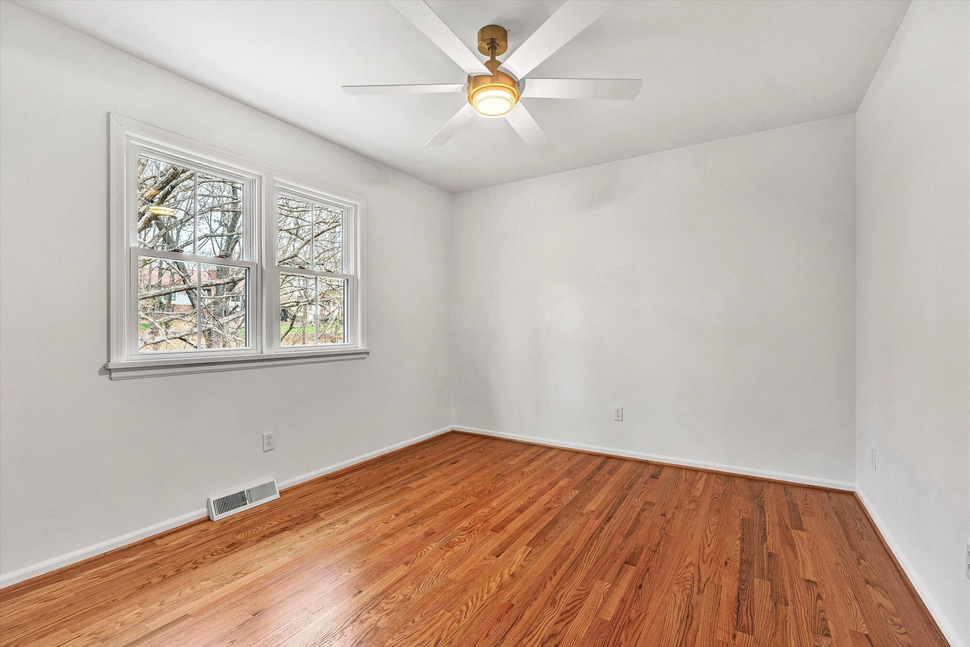 2825 Fairway Forest DR - Photo 24
