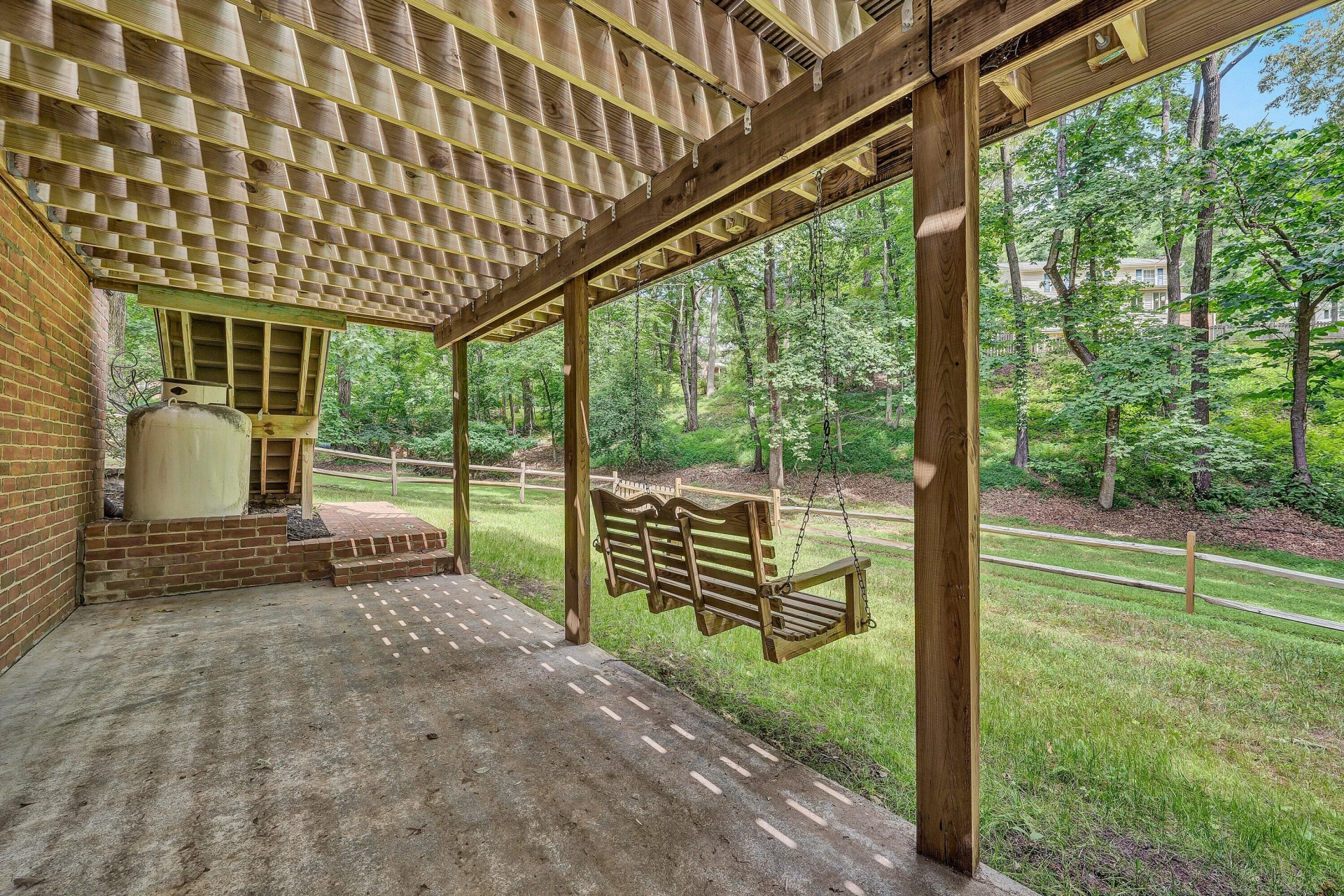 2825 Fairway Forest DR - Photo 38