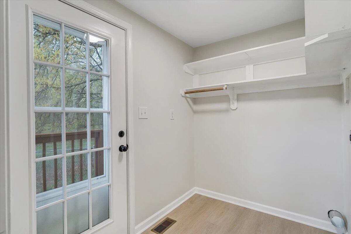 1334 Gillette AVE SE - Photo 18