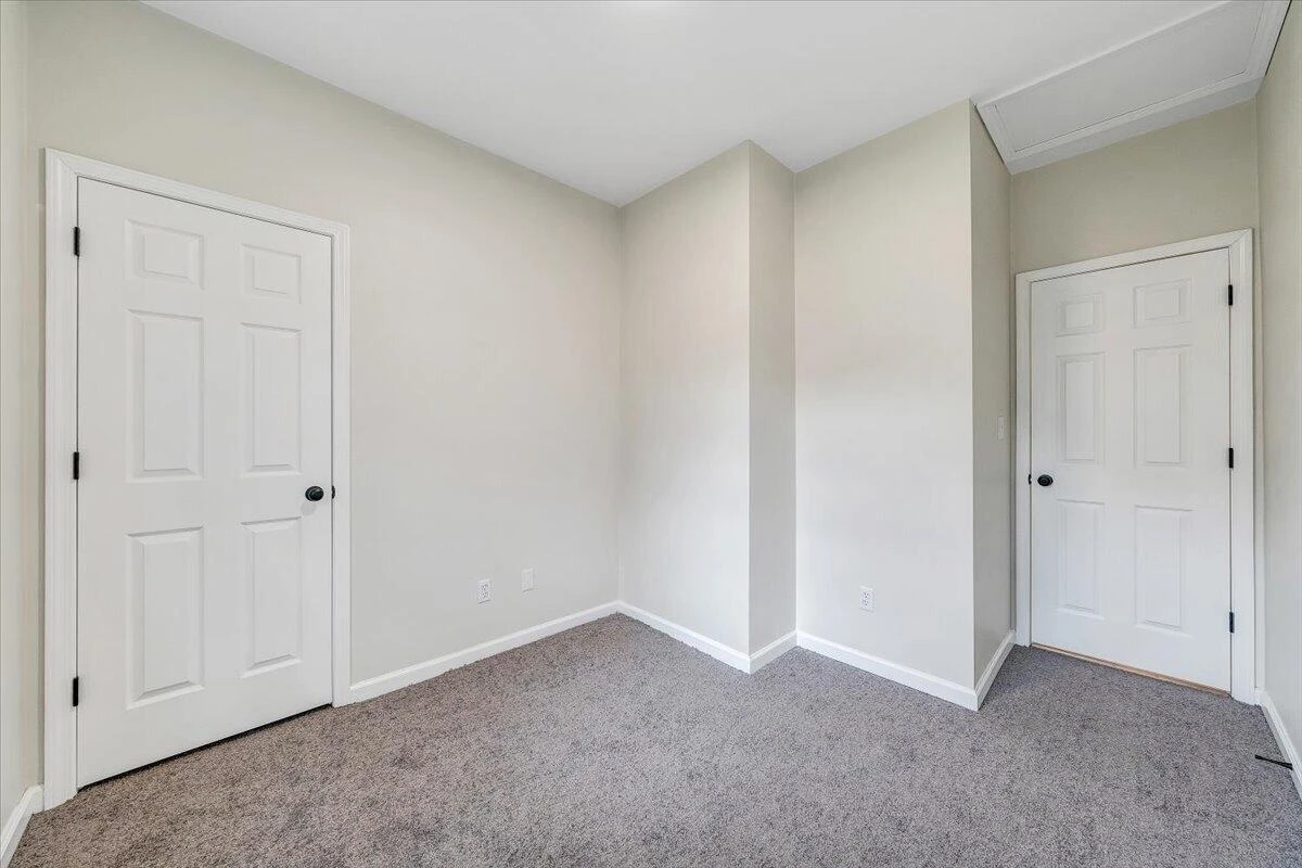 1334 Gillette AVE SE - Photo 26