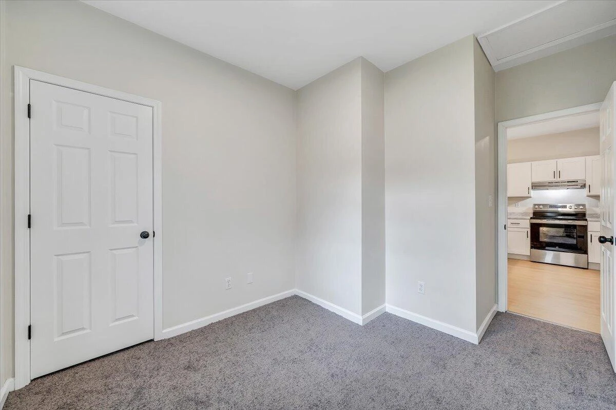 1334 Gillette AVE SE - Photo 27
