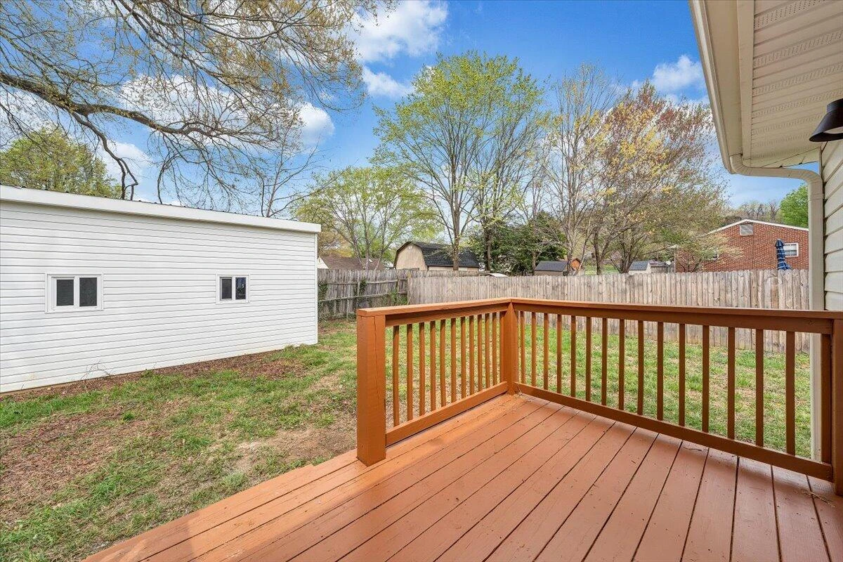 1334 Gillette AVE SE - Photo 32