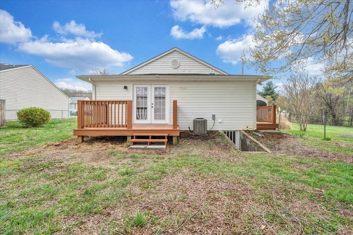 1334 Gillette AVE SE - Photo 37