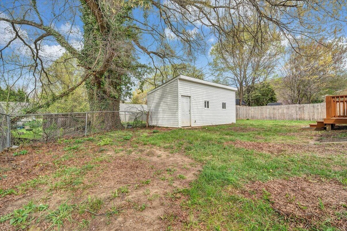 1334 Gillette AVE SE - Photo 43