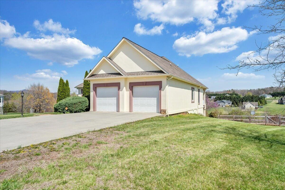 175 Hay Field DR - Photo 80