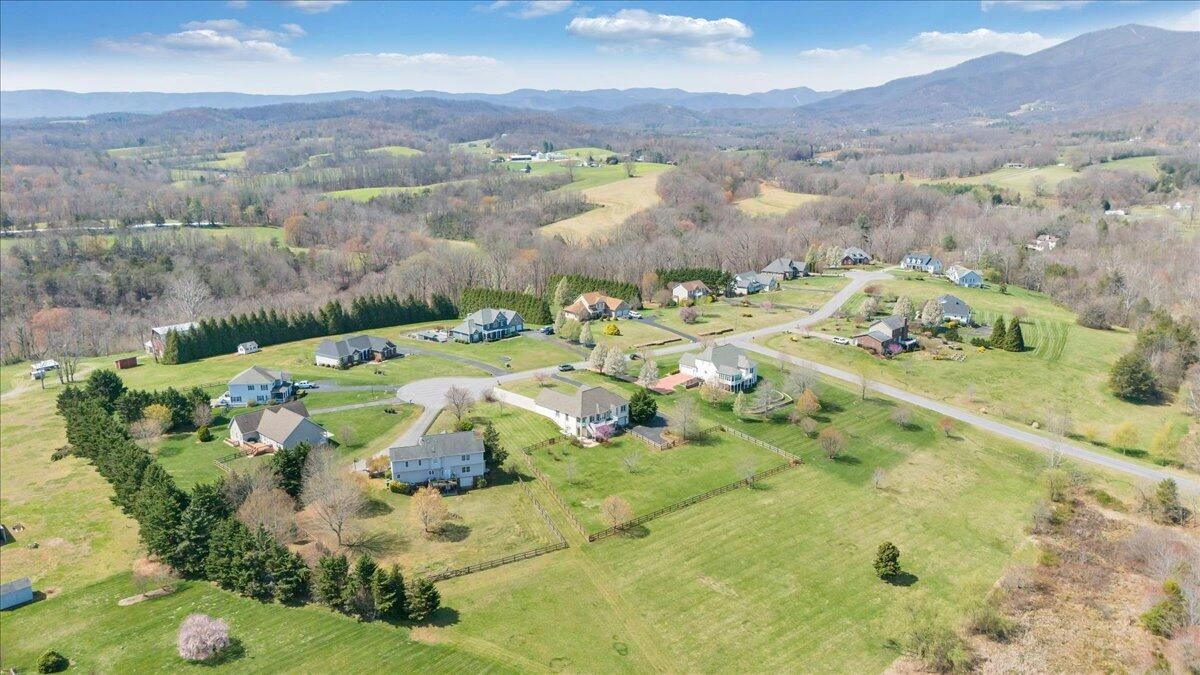 175 Hay Field DR - Photo 98