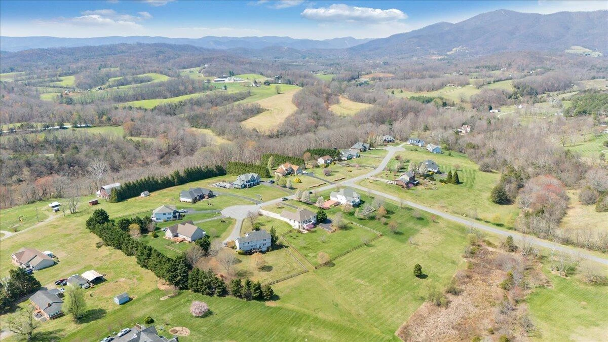 175 Hay Field DR - Photo 99