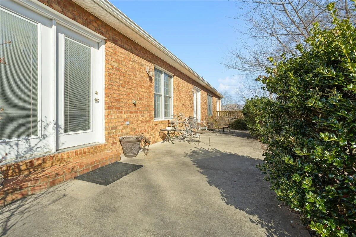 360 Maple Ridge LN - Photo 13