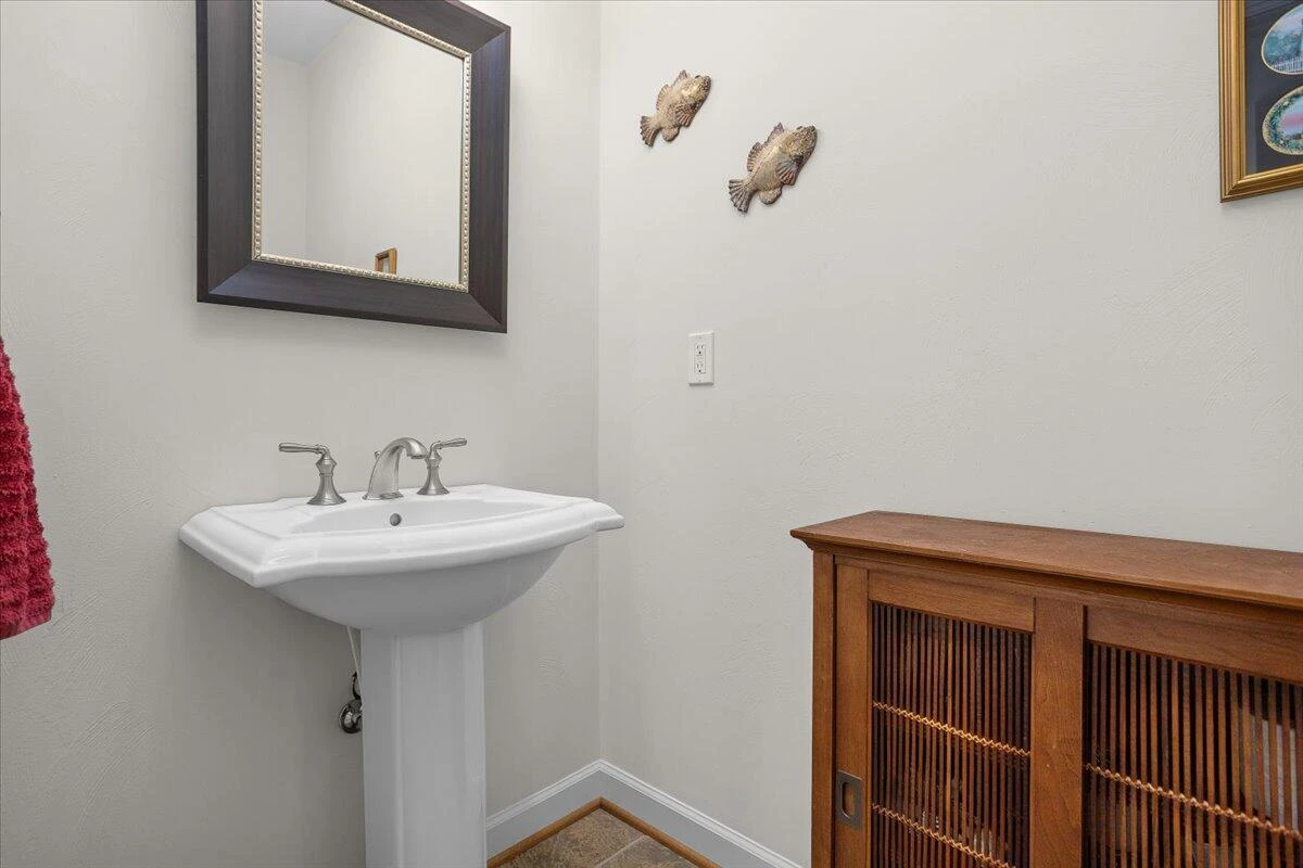 360 Maple Ridge LN - Photo 19