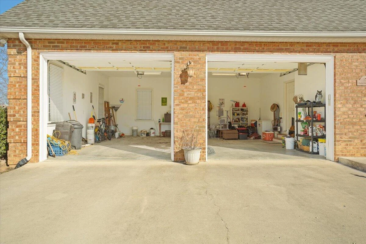 360 Maple Ridge LN - Photo 21