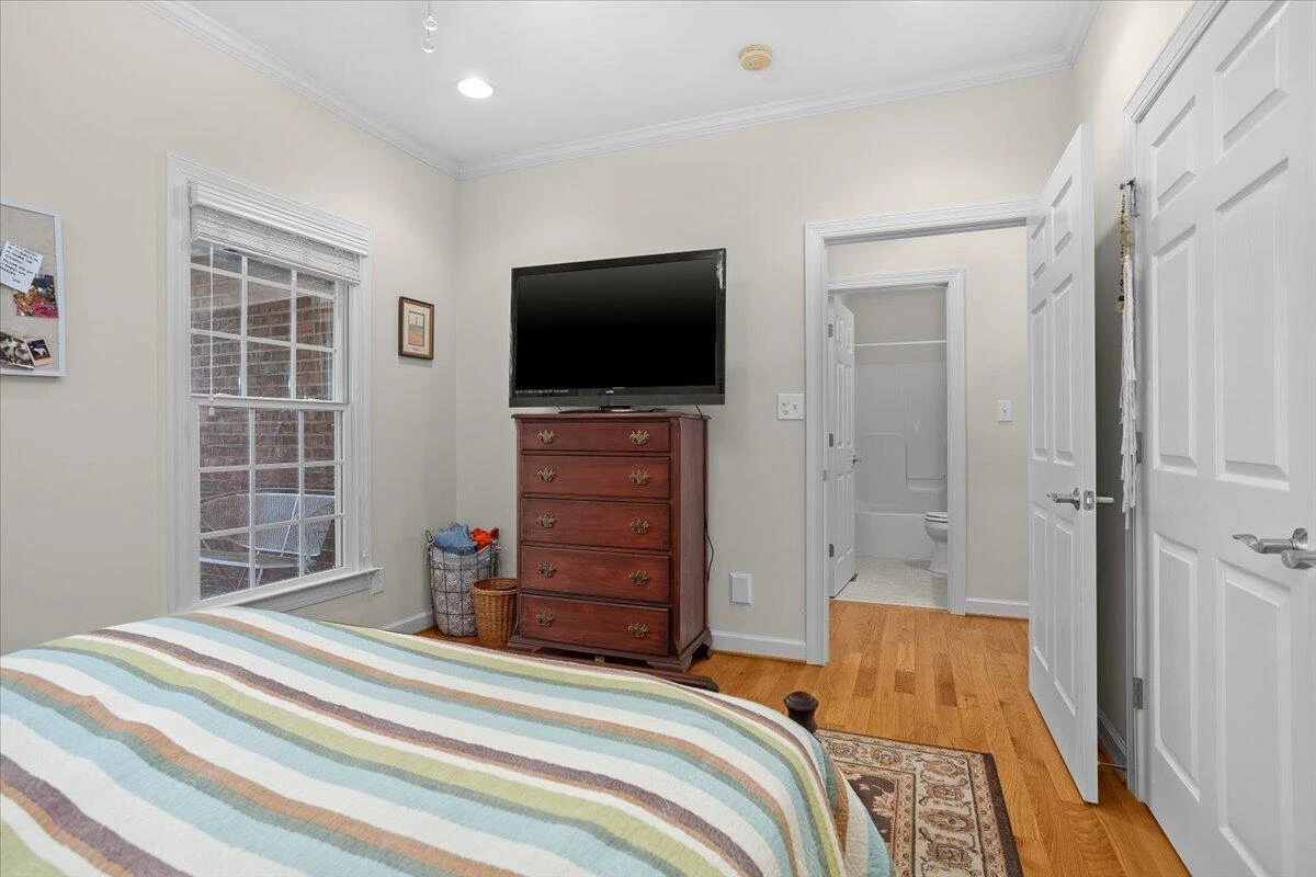 360 Maple Ridge LN - Photo 25