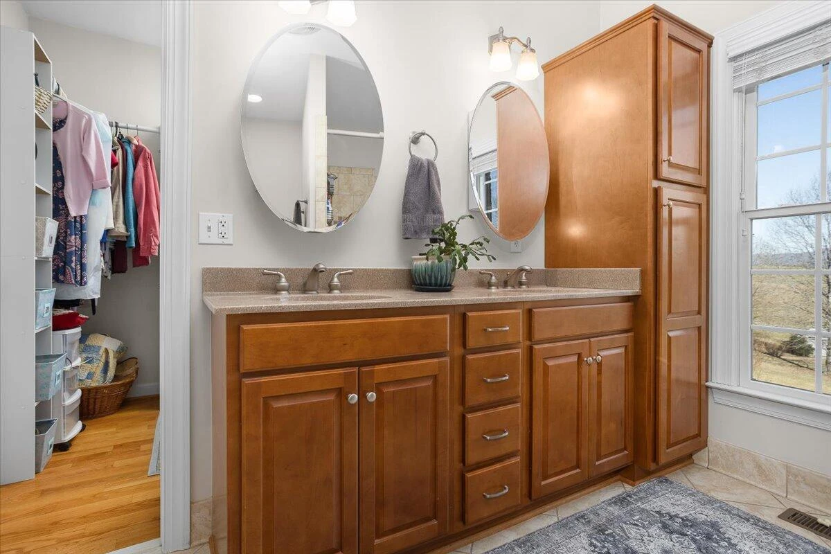 360 Maple Ridge LN - Photo 31