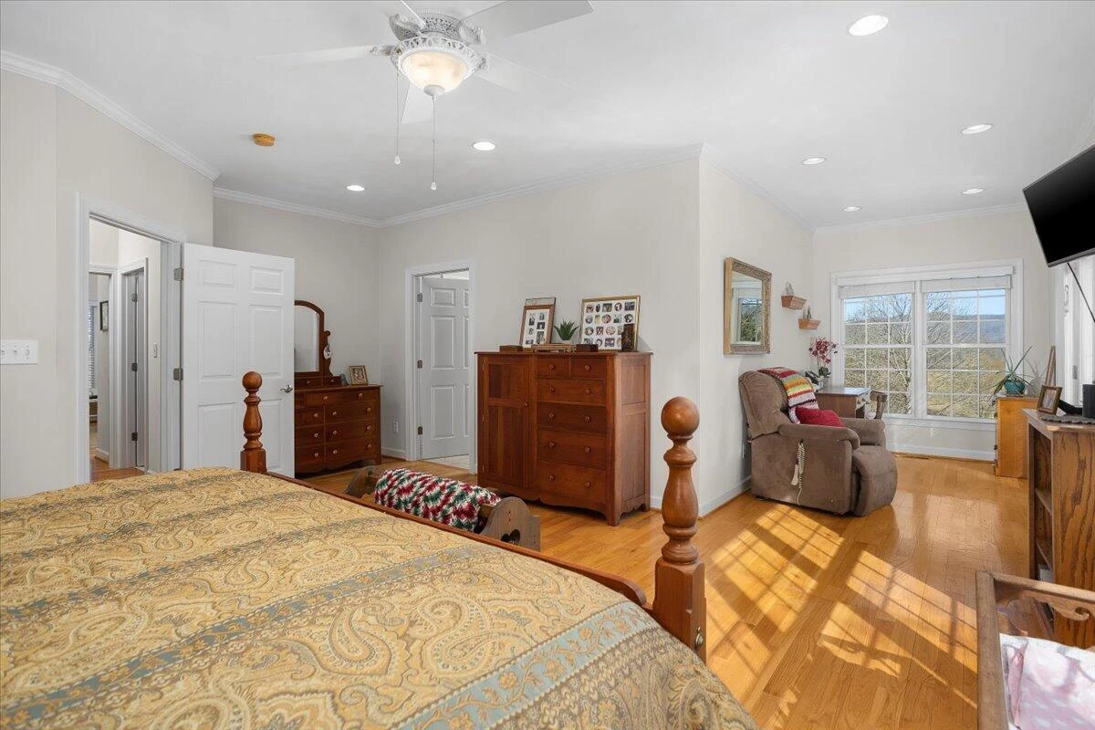 360 Maple Ridge LN - Photo 34