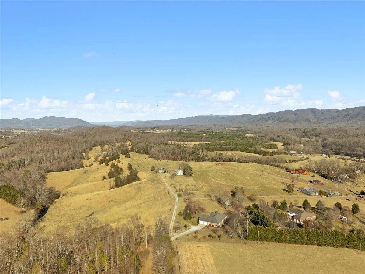 360 Maple Ridge LN - Photo 47