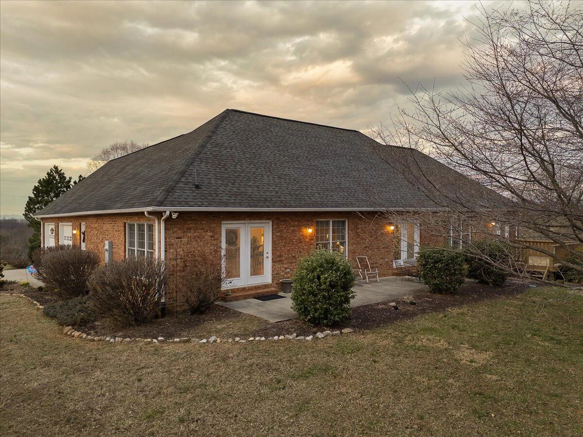 360 Maple Ridge LN - Photo 66