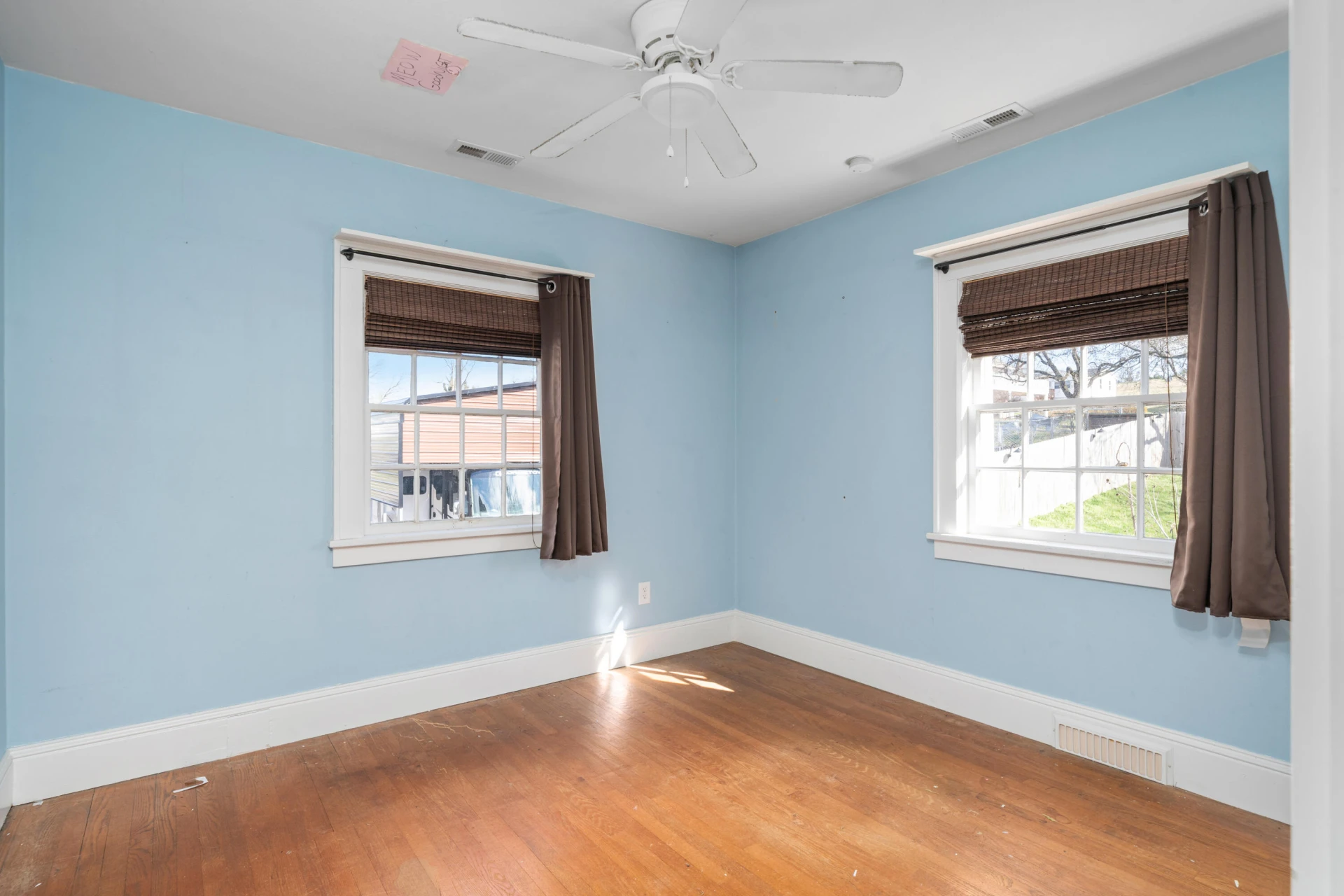 209 E Main ST - Photo 21
