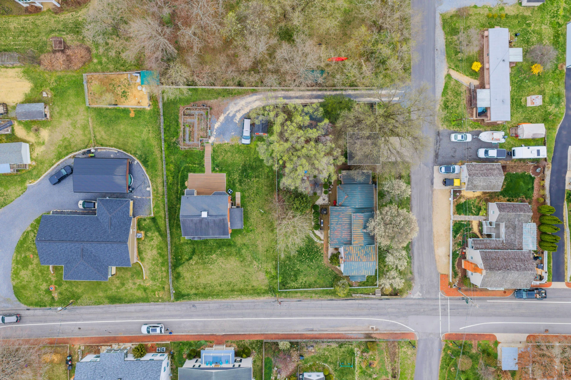 209 E Main ST - Photo 5