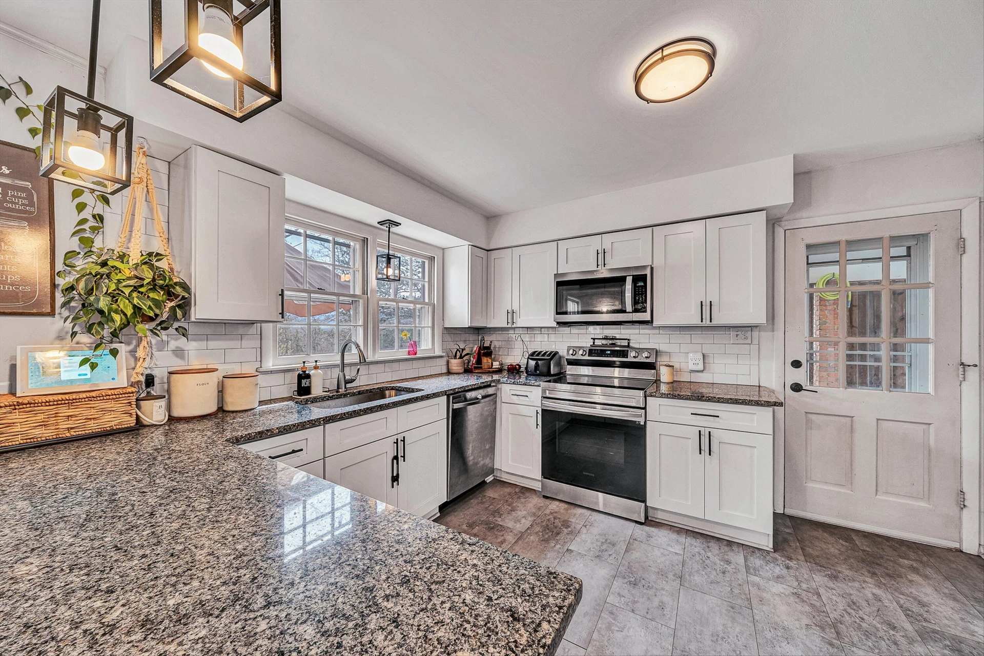 3610 Morning Dove RD - Photo 11