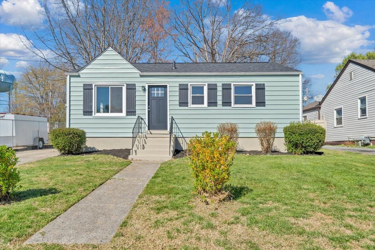 4117 Kentucky AVE NW - Photo 29
