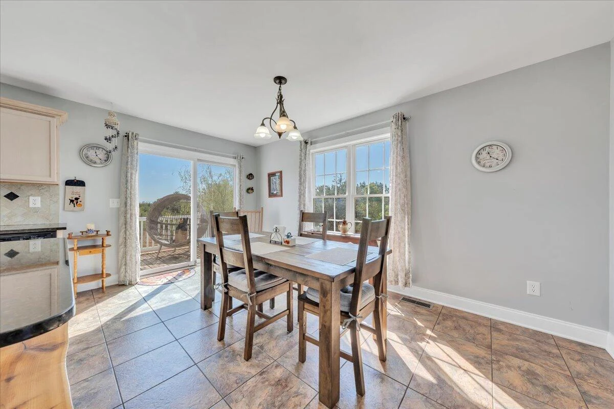 1049 Haymore DR - Photo 10