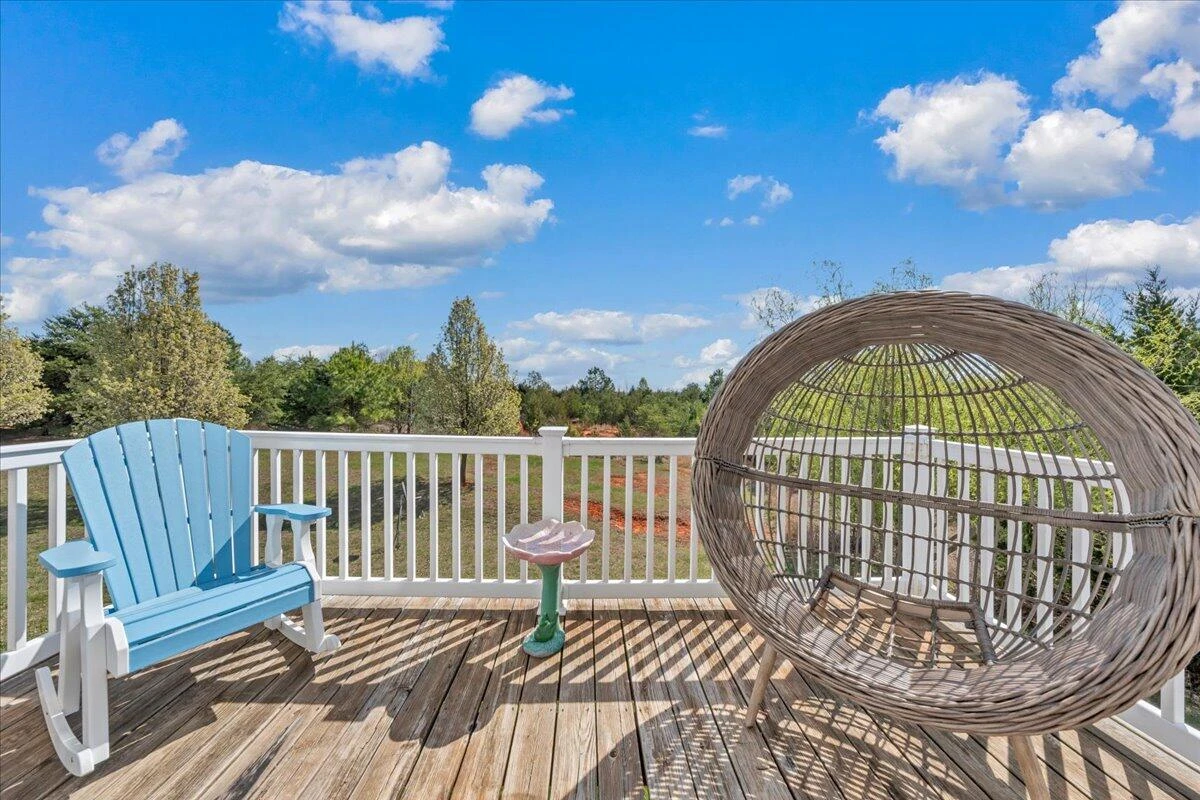 1049 Haymore DR - Photo 18