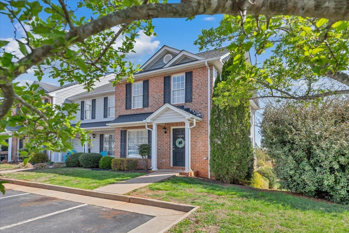 1049 Haymore DR - Photo 37