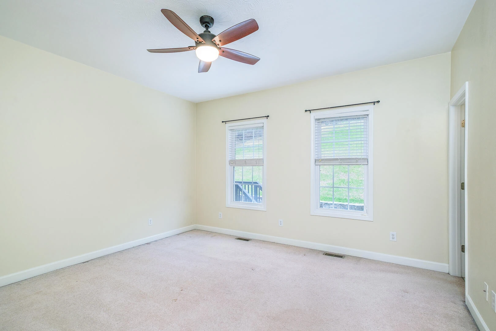 1687 Trinity RD - Photo 27
