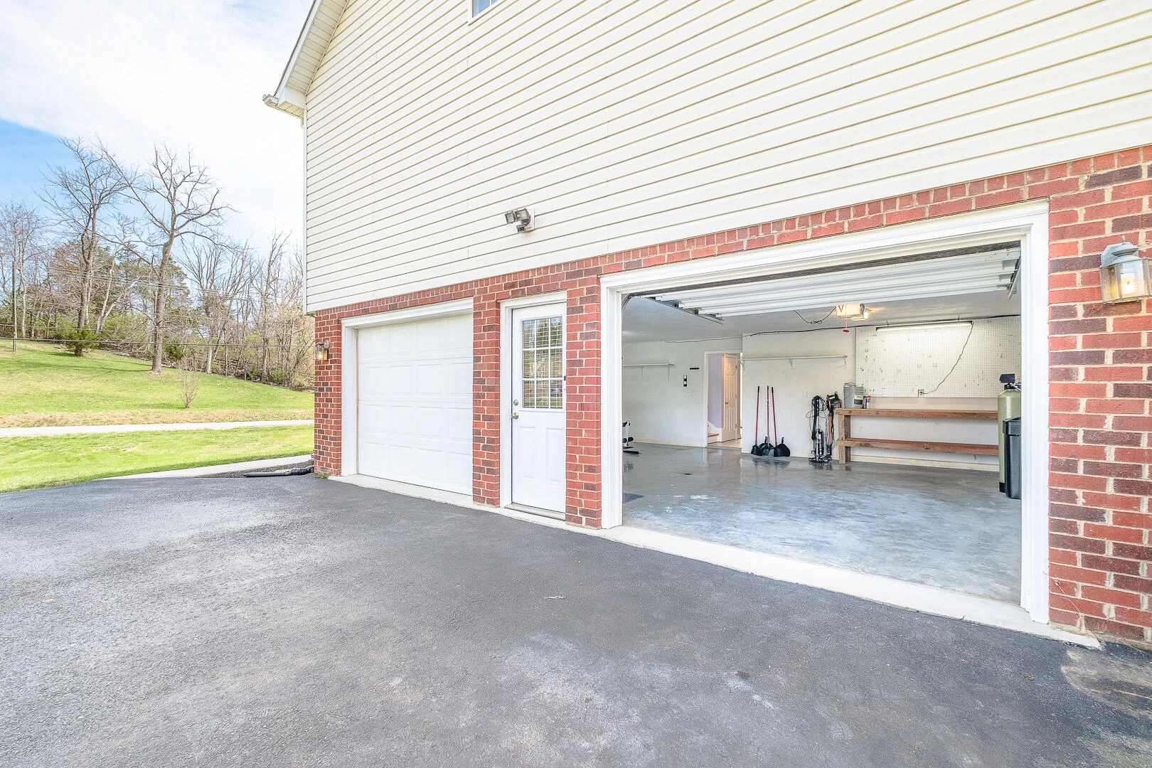 1687 Trinity RD - Photo 42