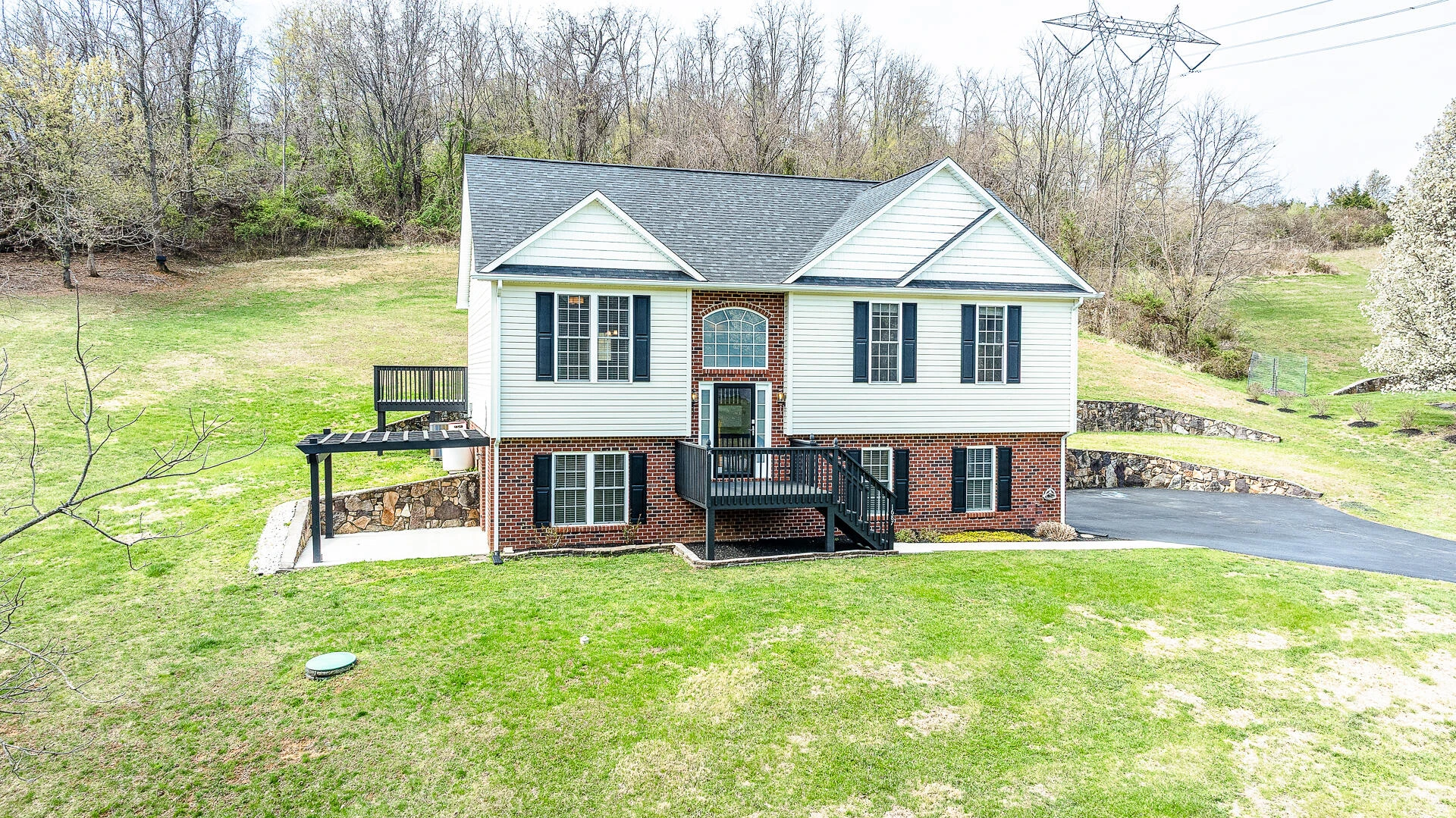1687 Trinity RD - Photo 7